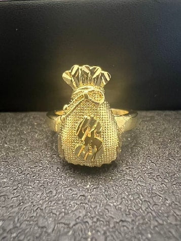 Moneybag ring