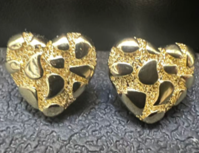 nugget heart studs