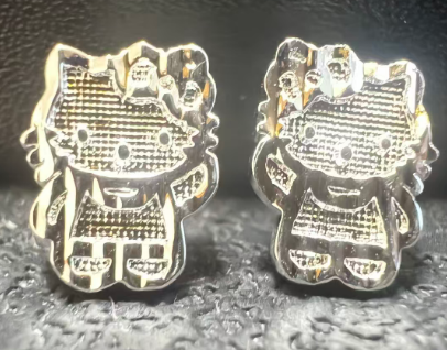 kitty silver FB studs
