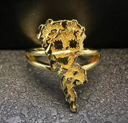 Betty body ring